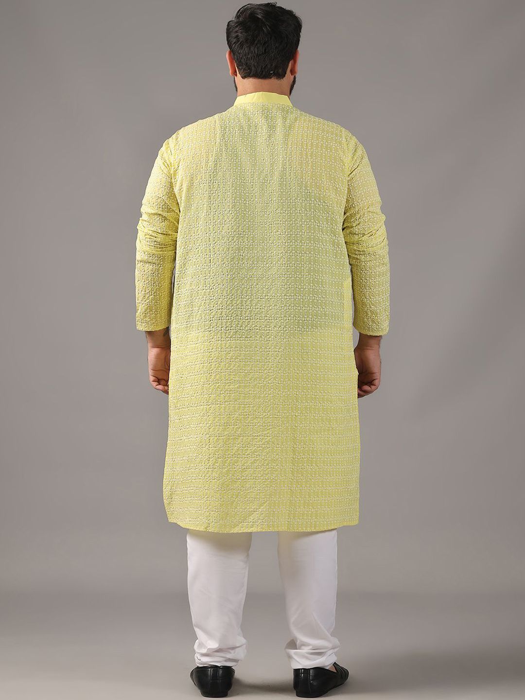SOJANYA PLUS Size Floral Embroidered Thread Work Band Collar Pure Cotton Straight Kurta