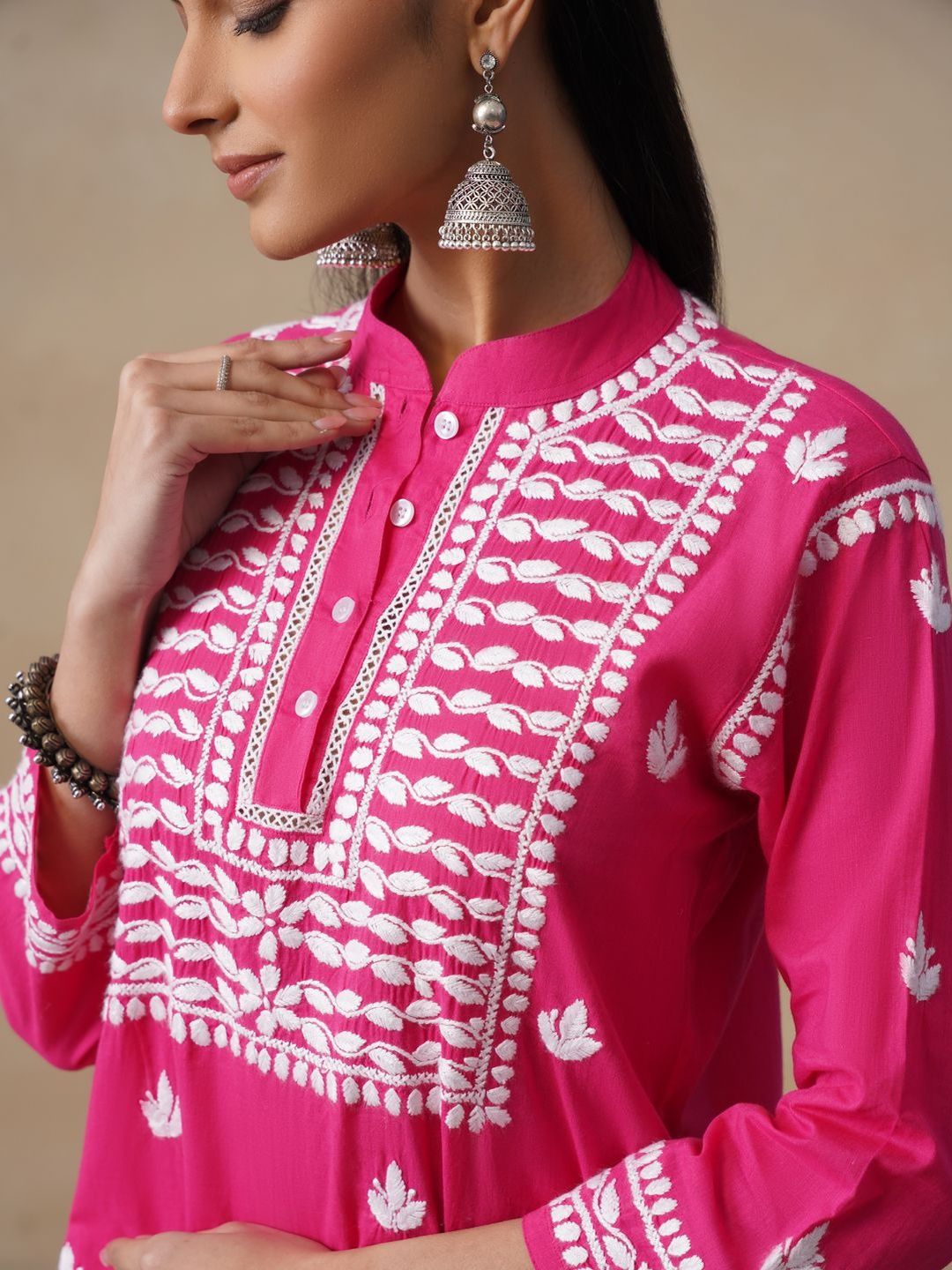 House of Chikankari Women Solid Fuchsia Embroidered Kurti