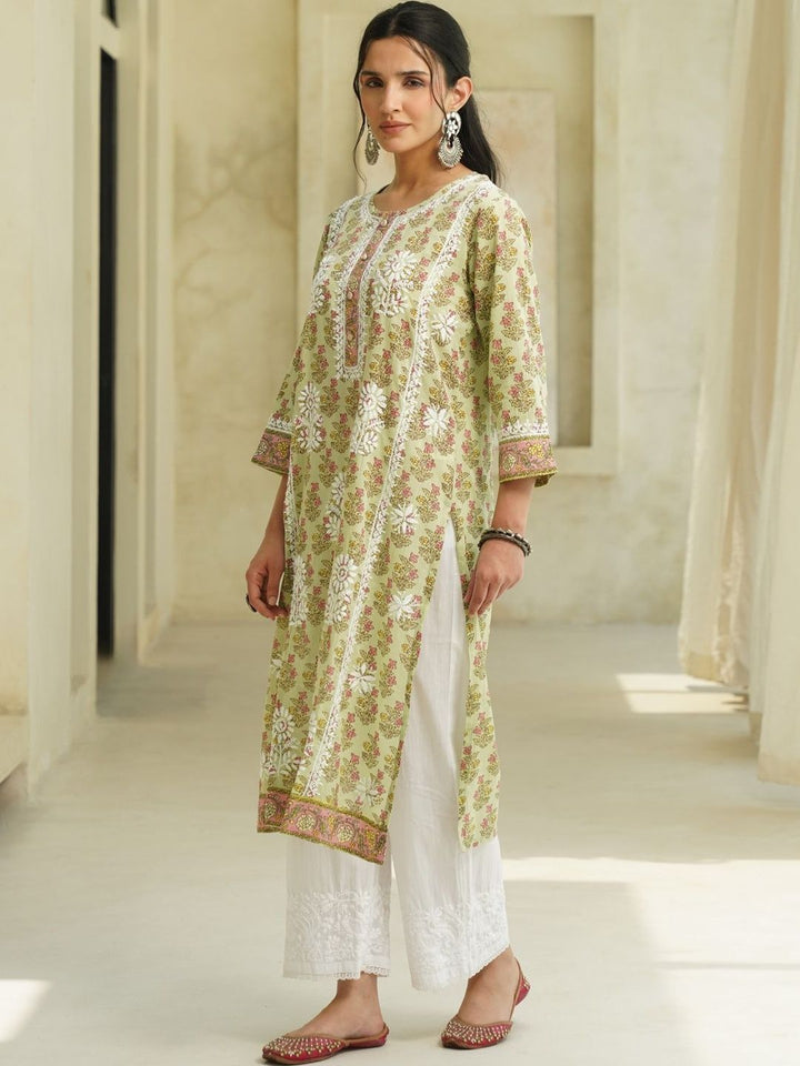 House of Chikankari Women Floral Printed Thread Work Indie Prints Kurta