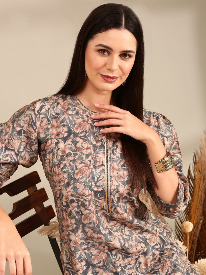 Anouk Grey Floral Printed Gotta Patti Straight Kurta With Trouser