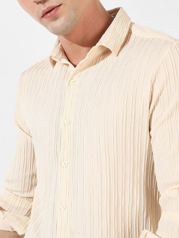 Kampus Sutra Lelaki Menghiburkan Baju Kasual