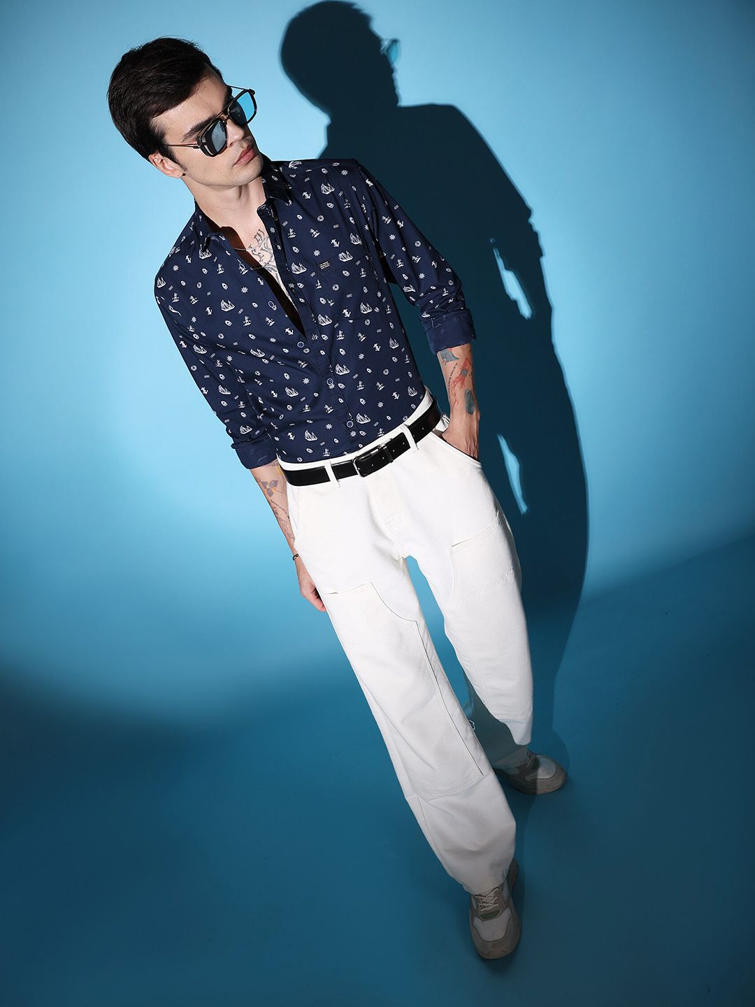 The Indian Garage Co Navy Blue Slim Fit Conversational Printed Cotton Casual Shirt