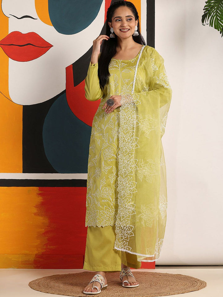 Mamicha Women Floral Embroidered Regular Pure Cotton Kurta with Trousers & With Dupatta
