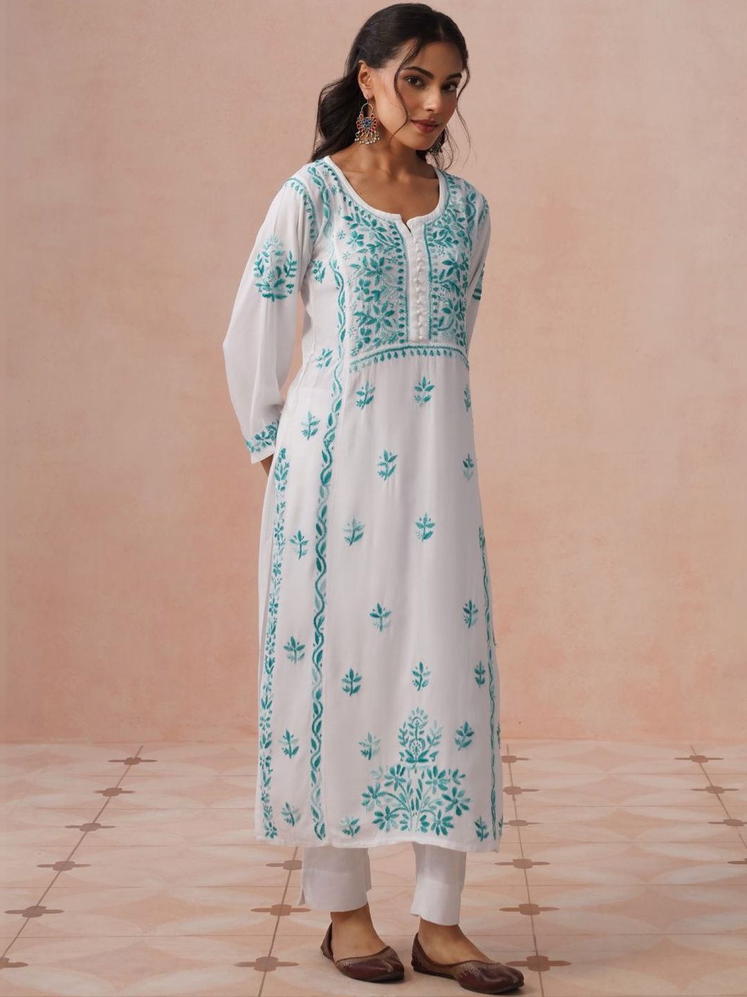 Rumah Wanita Chikankari Sulam Kurta Chikankari