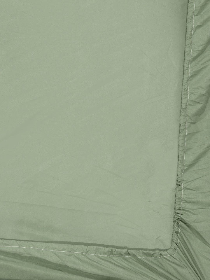 Aura Green Solid Fitted 300TC King Bedsheet With 2 Pillow Cover