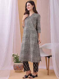 KALINI Women Printed Regular Pure Cotton Kurta with Trousers