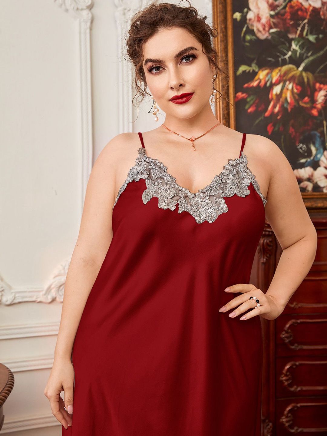DressBerry Laced Regular Nightdress