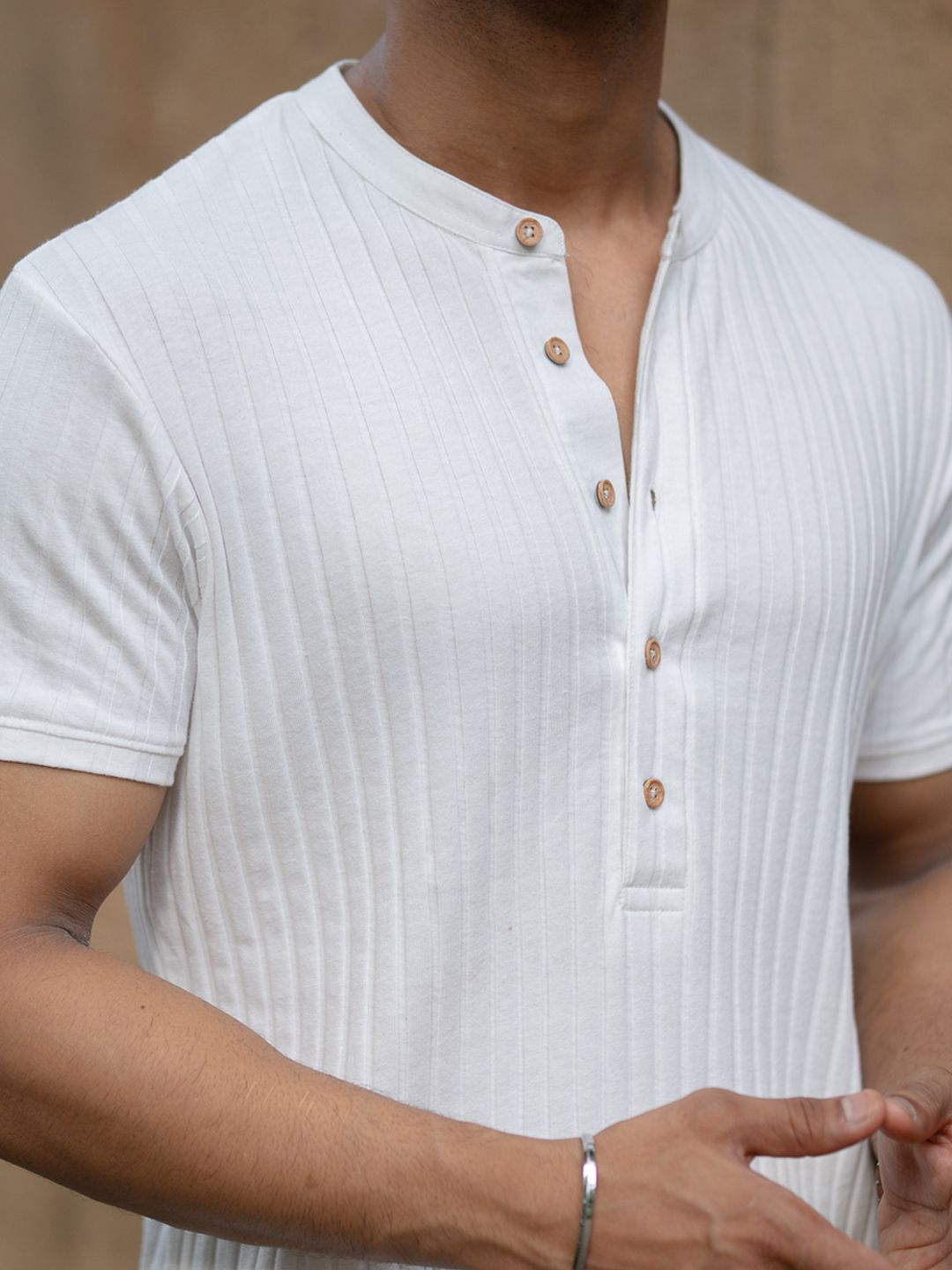 Powerlook Men White Henley Neck T-shirt