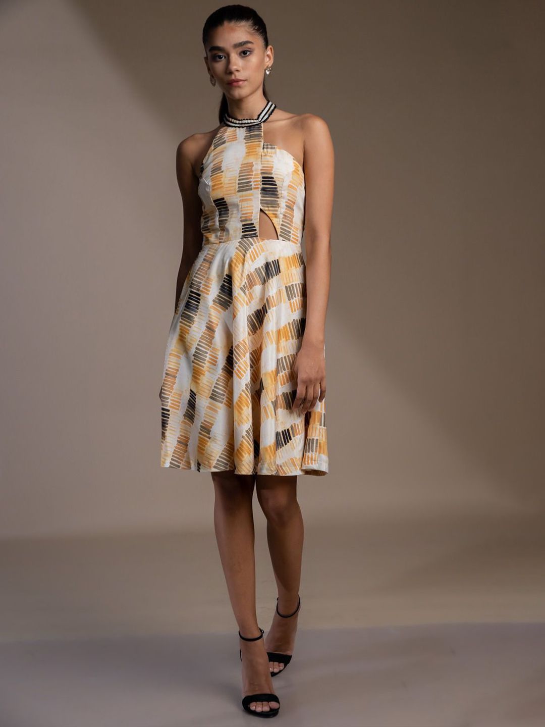 Mamicha Abstract Printed Halter Neck Crepe Fit & Flare Dress