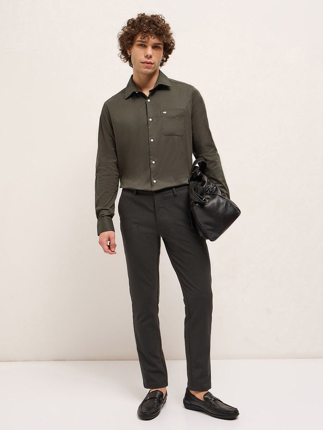 THE BEAR HOUSE Men Tailored Fit Opaque Formal Shirt