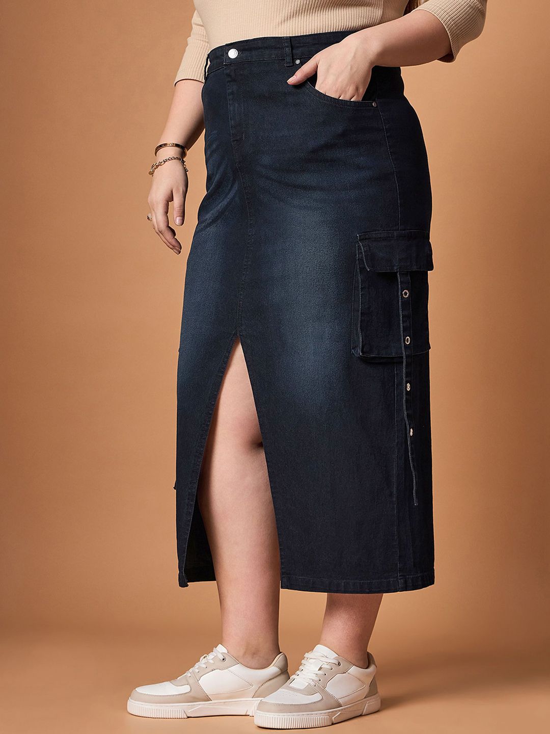 SASSAFRAS Curve Denim Pencil Midi Length Skirt