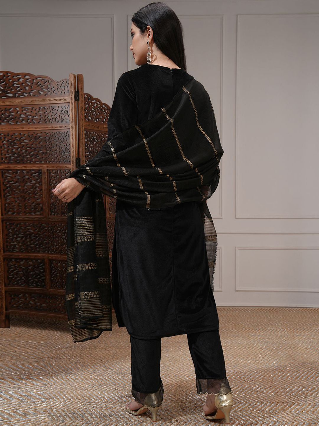 Vishudh Women Embroidered Velvet Straight Kurta With Slim Palazzo & Dupatta