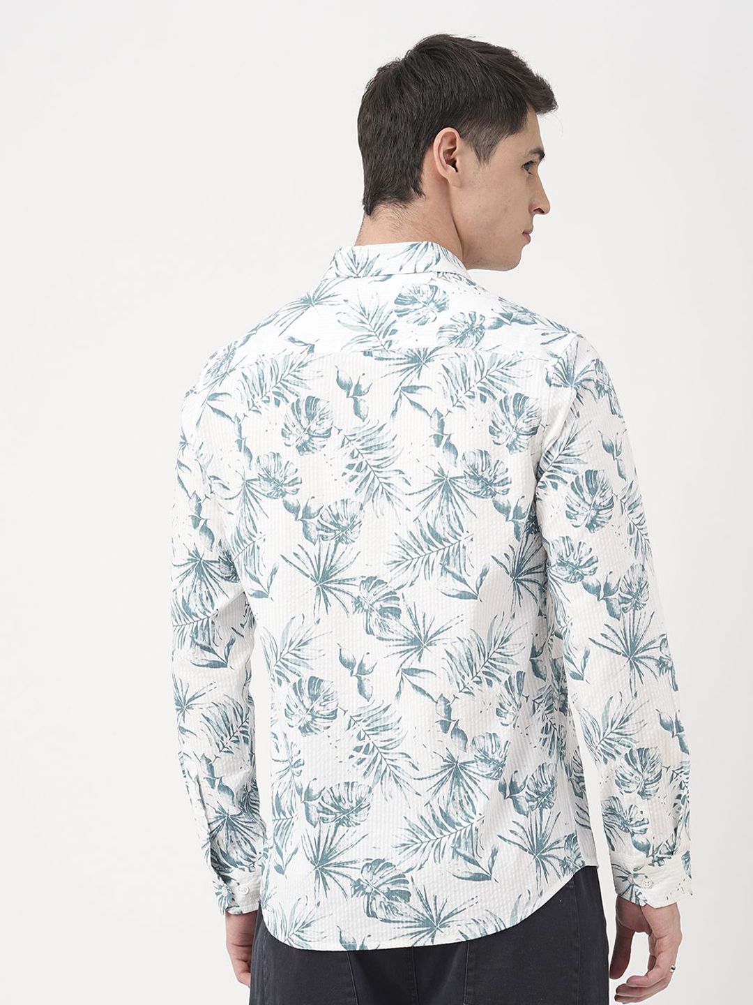 VASTRADO Men Classic Slim Fit Floral Opaque Printed Casual Shirt