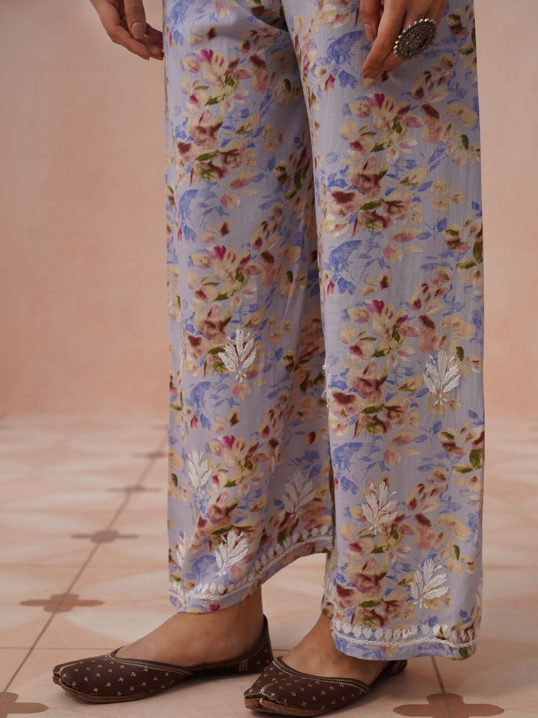 House of Chikankari Women Printed Regular Chikankari Kurta with Trousers