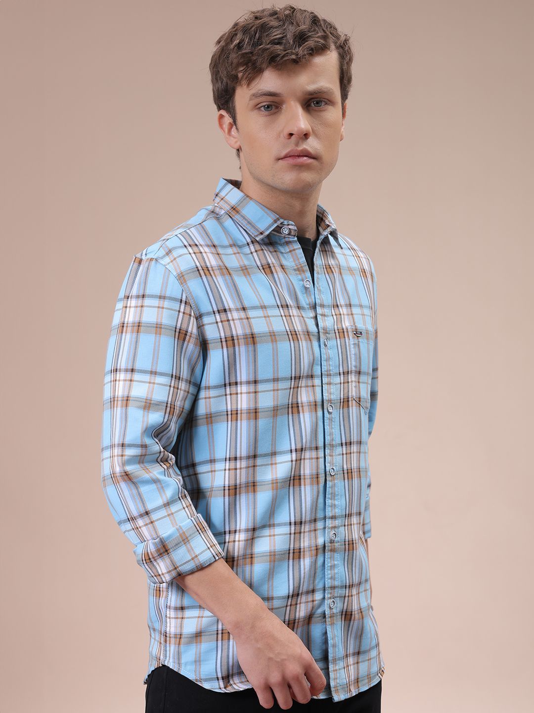 The Indian Garage Co Men Cutaway Collar Checked Cotton Slim Fit Casual Shirt