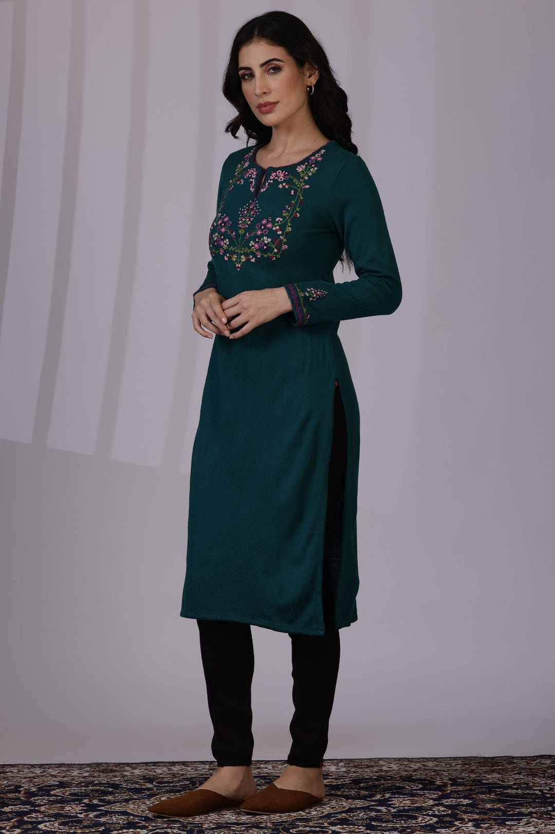 W Floral Embroidered Keyhole Neck Straight Kurta