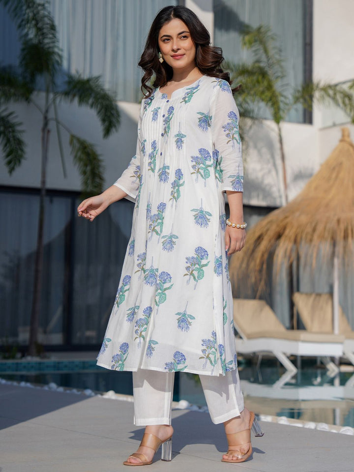 Indo Era Floral Printed Round Neck Panelled A-Line Pure Cotton Kurta With Trousers