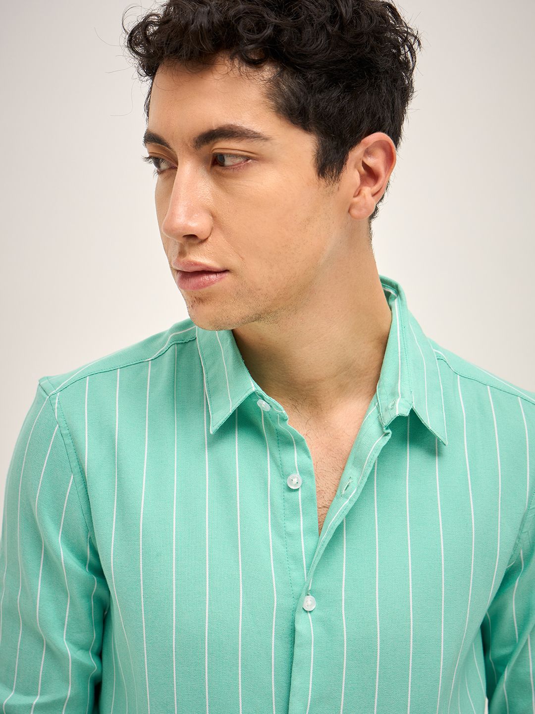 THE BEAR HOUSE Men Vertical Striped Cotton Slim Fit Casual Shirt