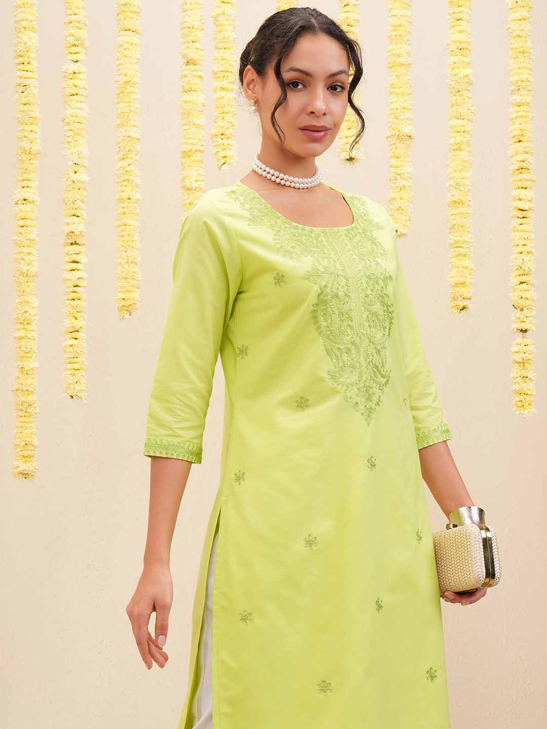 Vishudh Ethnic Motifs Round Neck Embroidered Thread Work Straight Kurta