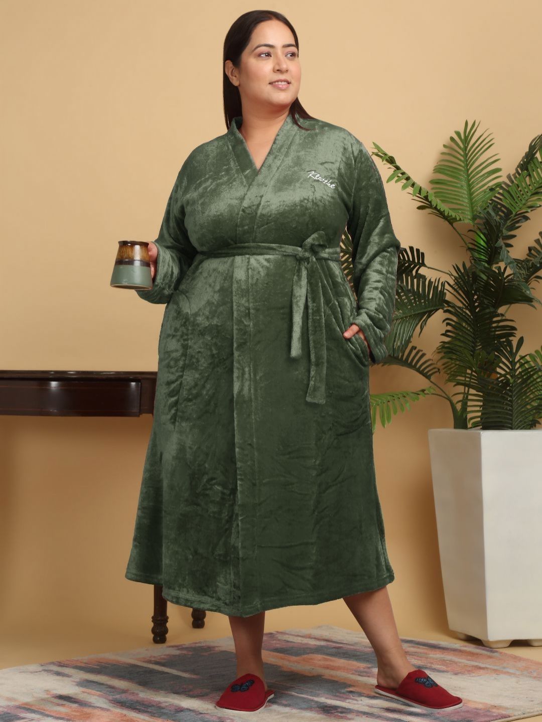 KLOTTHE Women Plus Size Woollen Bath Robe With Belt