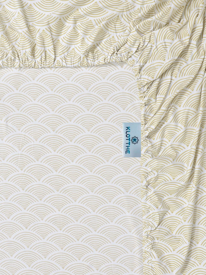 KLOTTHE White & Beige Printed 300 TC King Bedsheet With 2 Pillow Covers