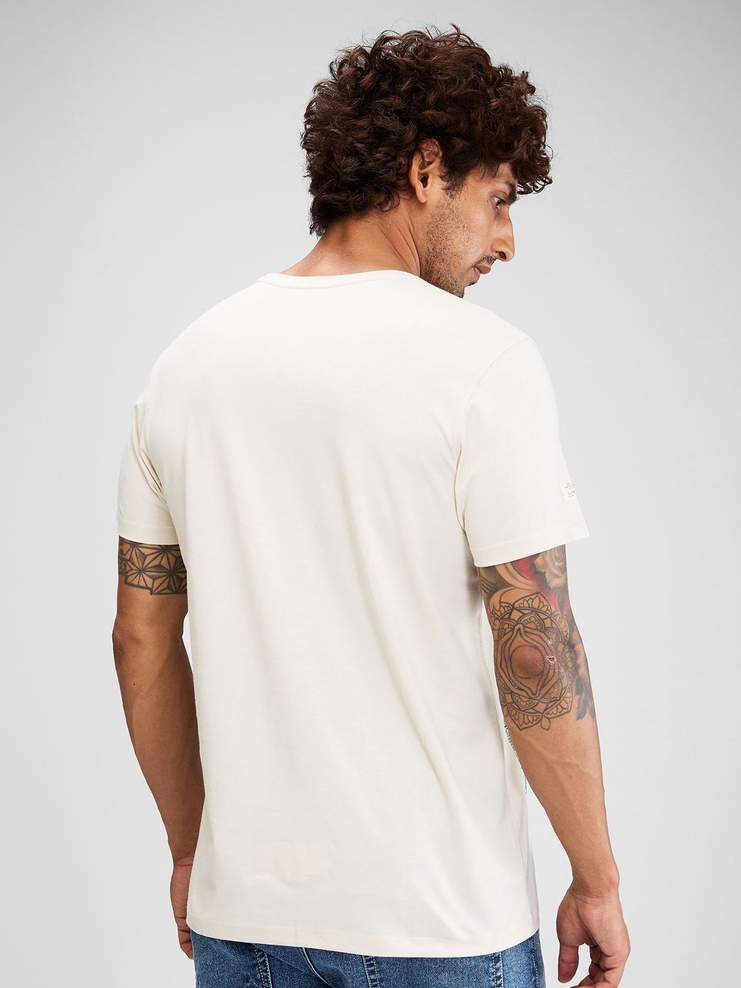 SPYKAR Men Raw Edge Slim Fit T-shirt