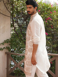 Jompers Men Floral Embroidered Mandarin Collar Thread Work Kurta