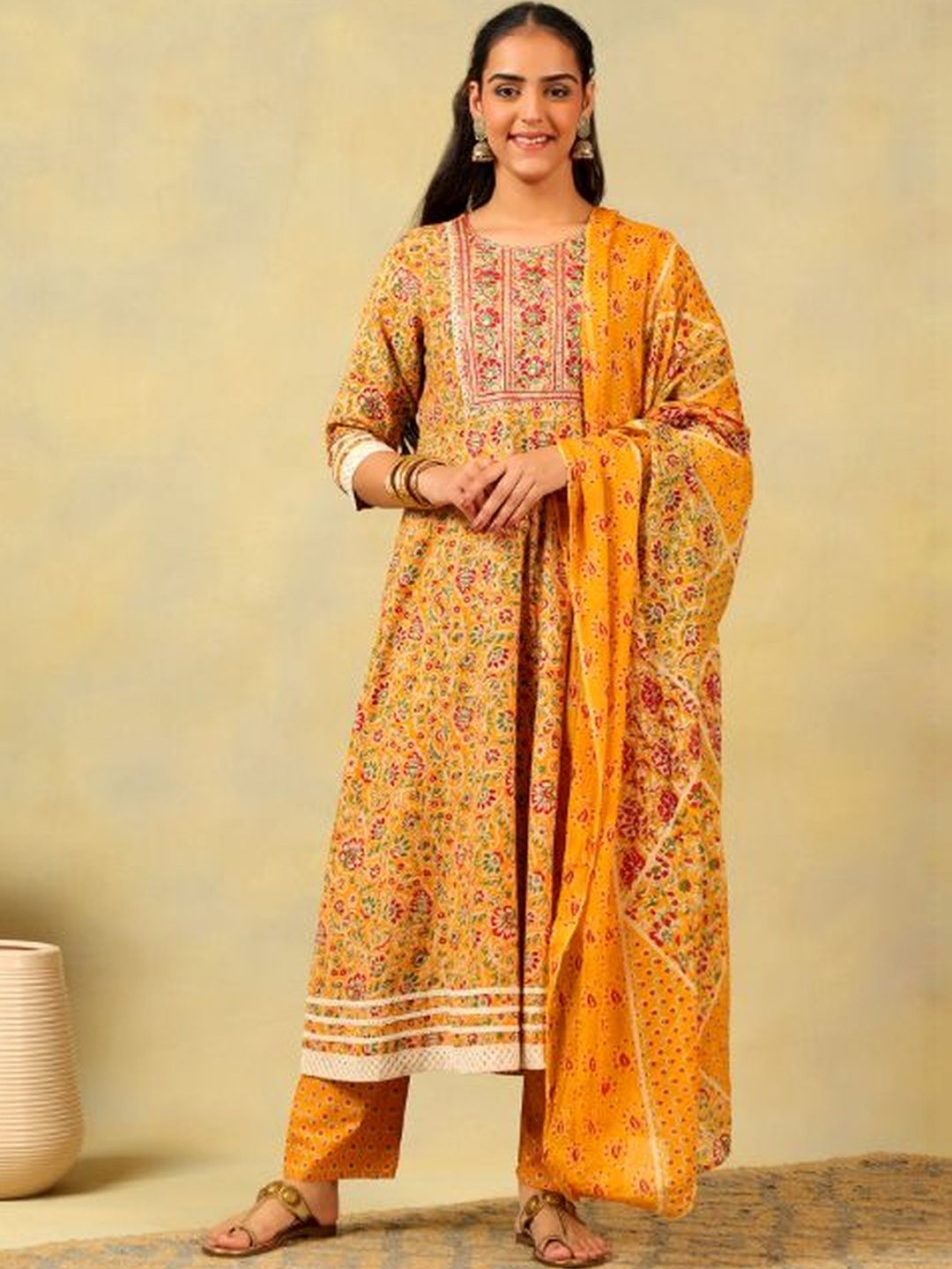 Mamicha Women Floral Printed Pure Cotton Kurta with Trousers & With Dupatta