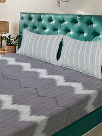 Aura Grey & White Geometric Printed 300 TC Fitted Double King Bedsheet Set-2.50 m X 2.25 m