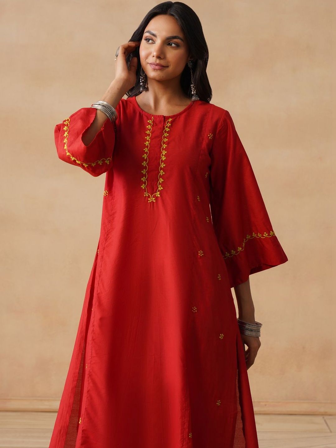 House of Chikankari Floral Sulam Chanderi Cotton Kurta dengan Set Seluar