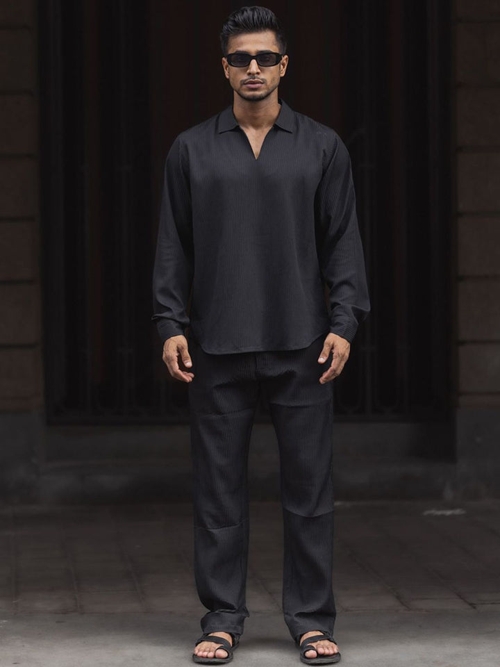 Powerlook Self Design Polo Collar Long Sleeves T-Shirt With Trouser