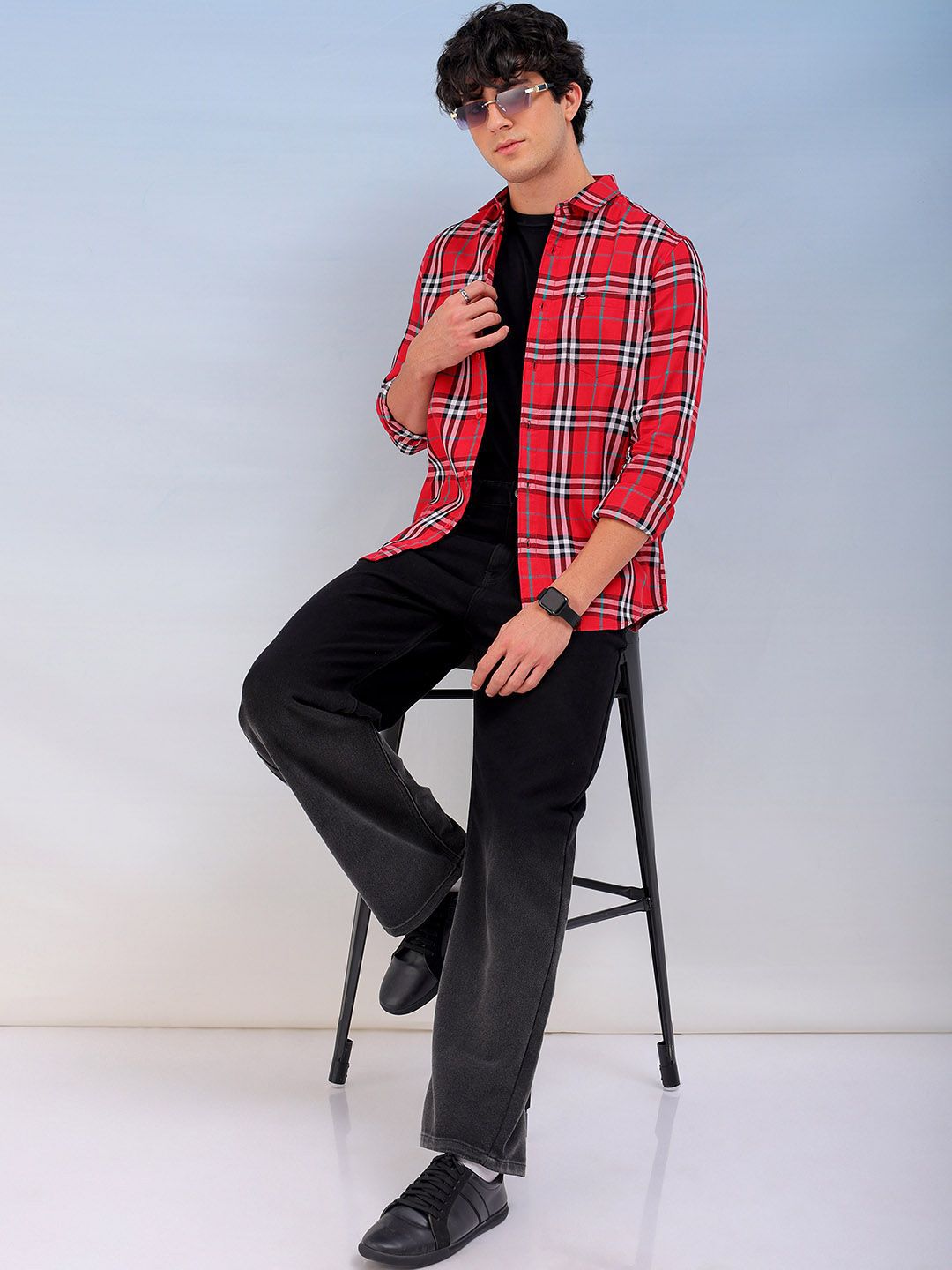 The Indian Garage Co Men Spread Collar Checked Cotton Slim Fit Casual Shirt