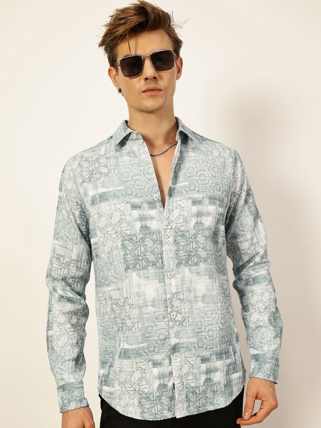 Thomas Scott Men Premium Slim Fit Opaque Printed Casual Shirt