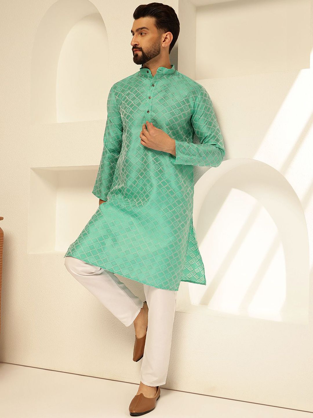 SOJANYA Rekaan Tenunan Kolar Mandarin Kurta Lurus