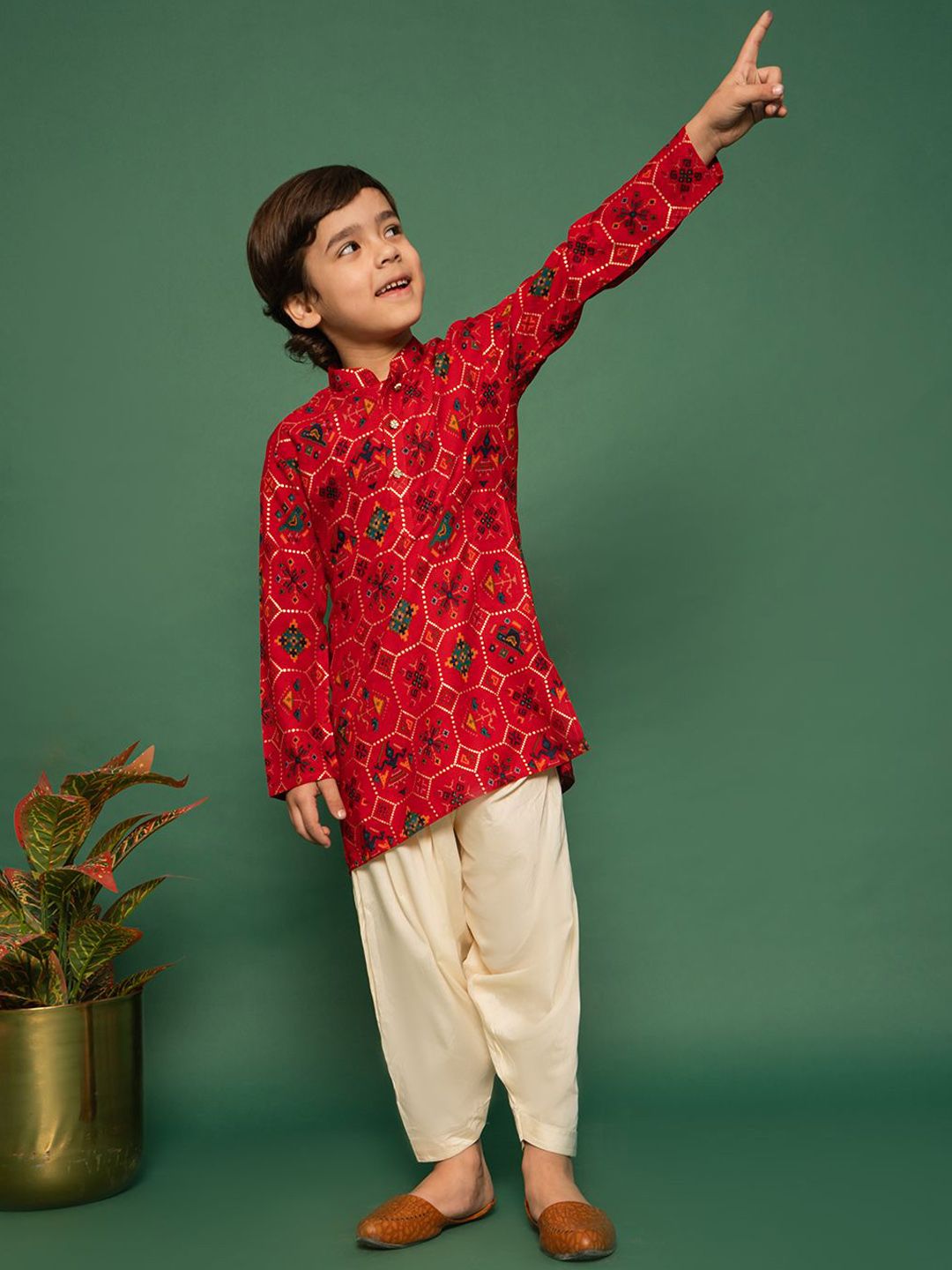 VASTRAMAY Boys Ethnic Motifs Printed Regular Kurta with Patiala