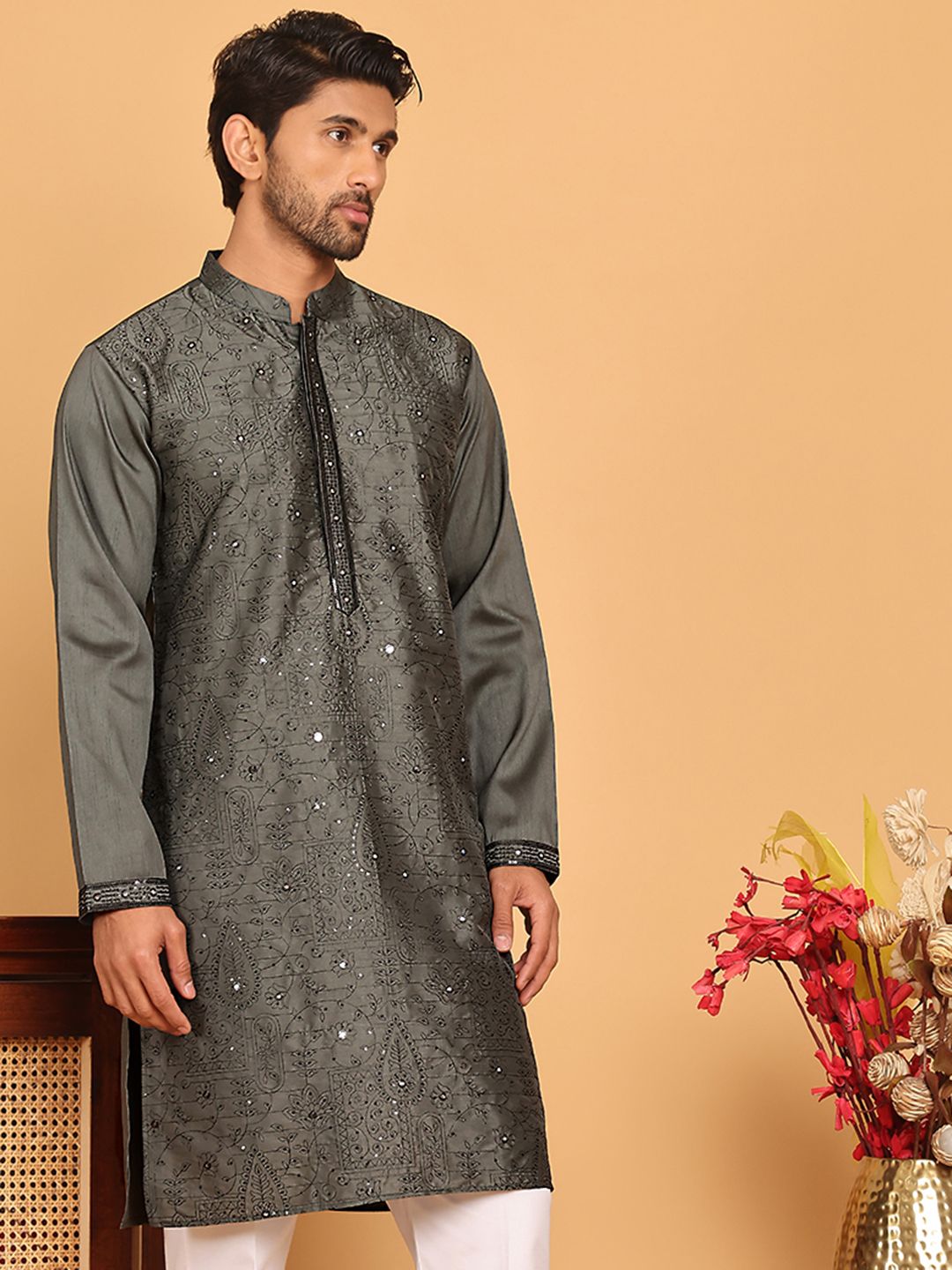 Jompers Floral Embroidered Mandarin Collar Mirror Work Straight Kurta
