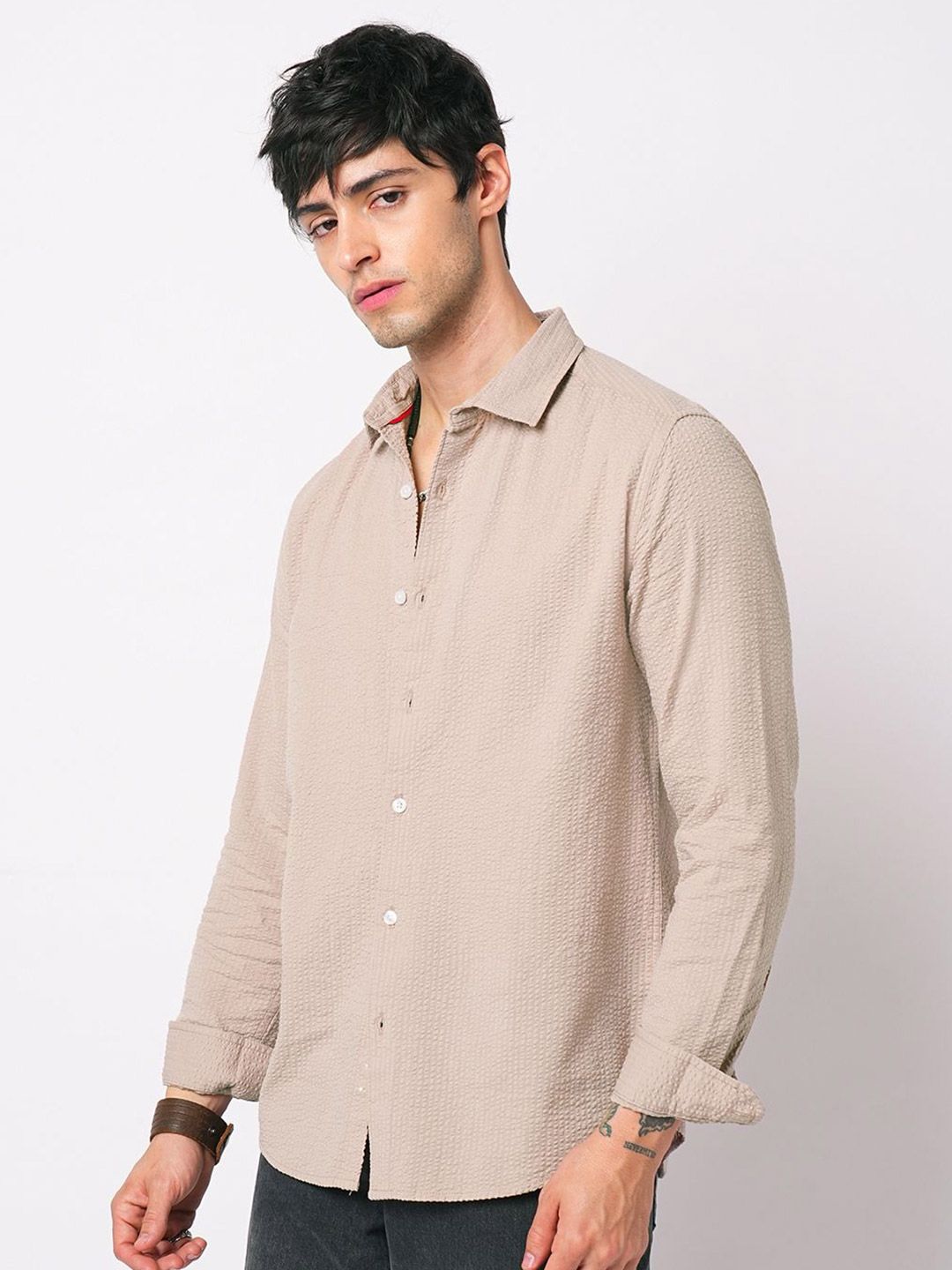 VASTRADO Classic Textured Seersucker Cutaway Collar Slim Fit Shirt