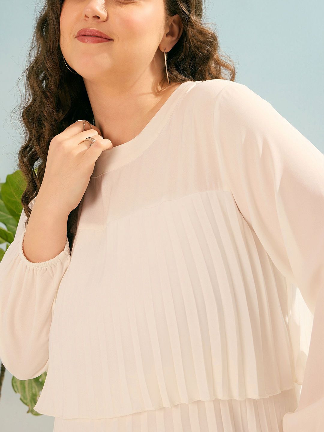Sassafras Wanita Georgette Leher Bulat Fit & Flare Dress