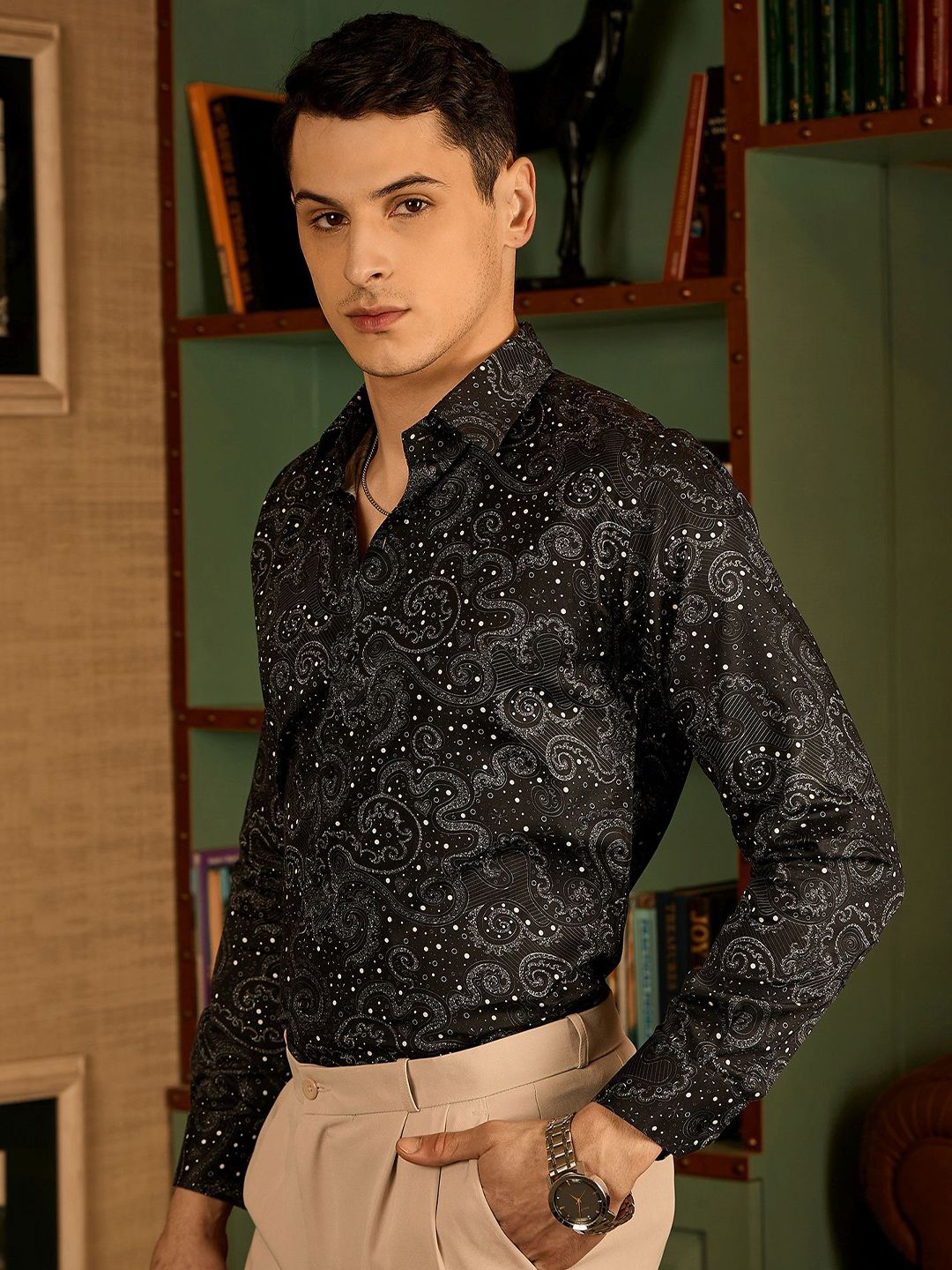DENNISON Men Paisley Printed Spread Collar Casual Shirt