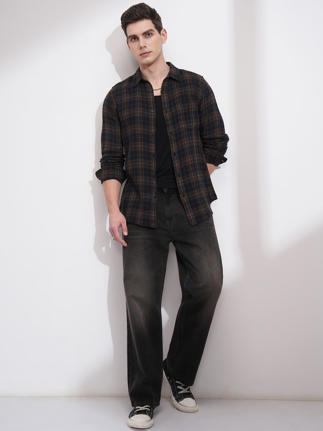 HIGHLANDER Men Slim Fit Opaque Checked Casual Shirt