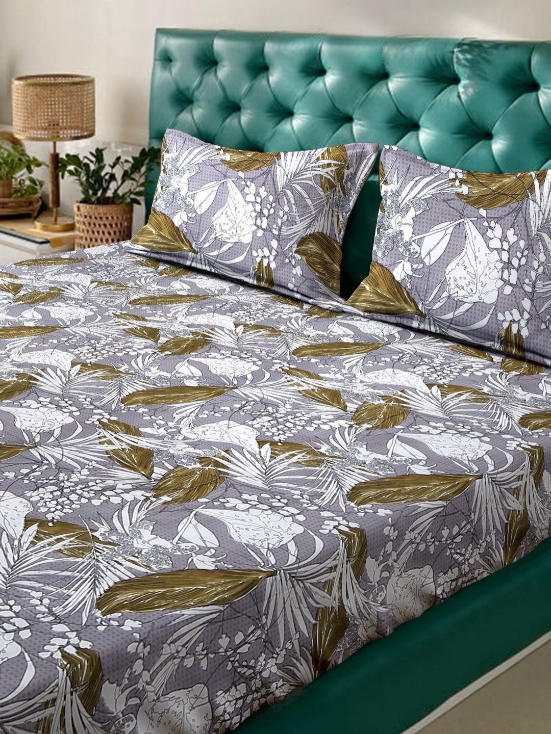 Aura White Leaf Polycotton 300 TC Dilengkapi Cadar Super King Halus dengan 2 Sarung Bantal-106 x 106 inci