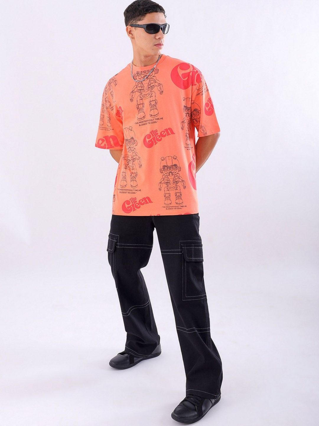 The Indian Garage Co Men Floral Printed Hooded Boxy Pure Cotton T-shirt