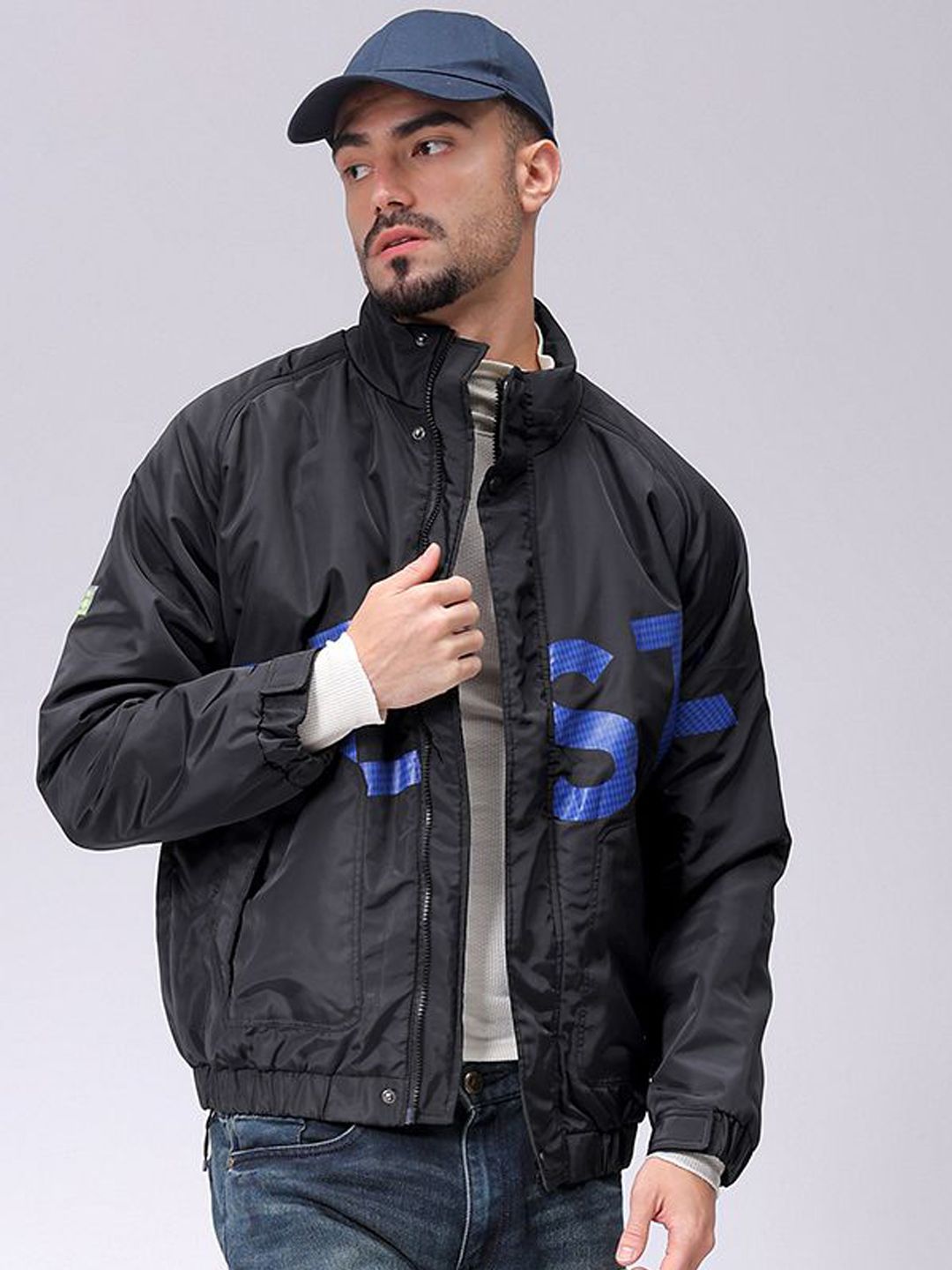 The Indian Garage Co Men Lightweight Puffer Jacket with Patchwork