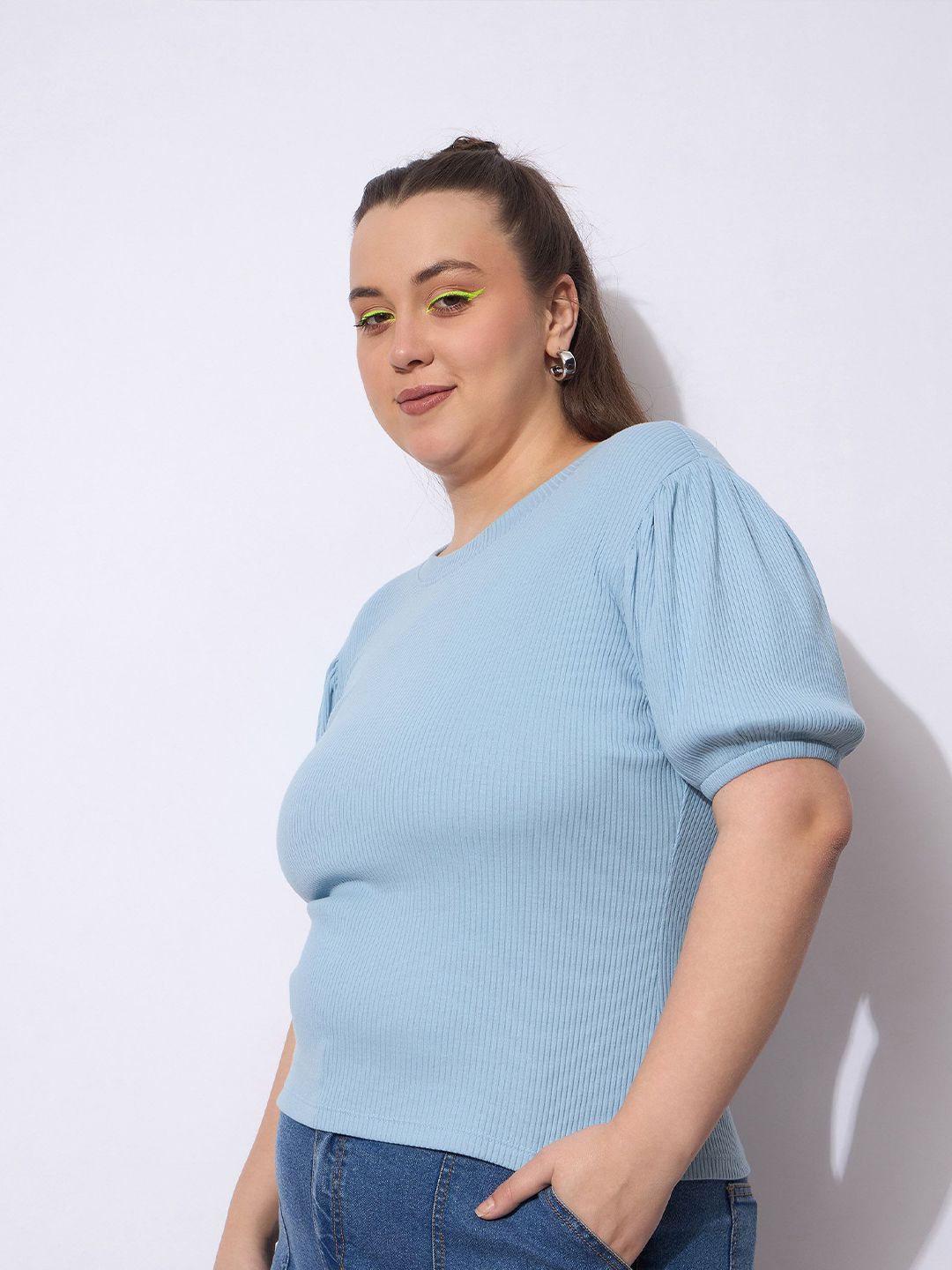SASSAFRAS Curve Women Puff Sleeve Top