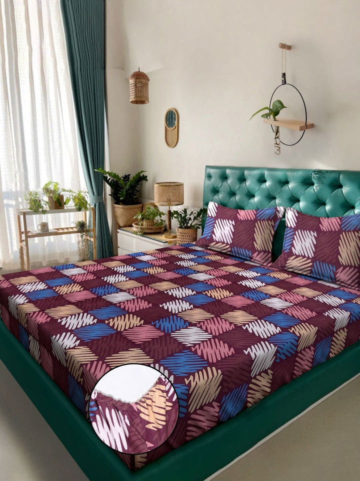 Aura Burgundy & Blue Geometric Printed Set Cadar King 300 TC 2.50 m x 2.25 m