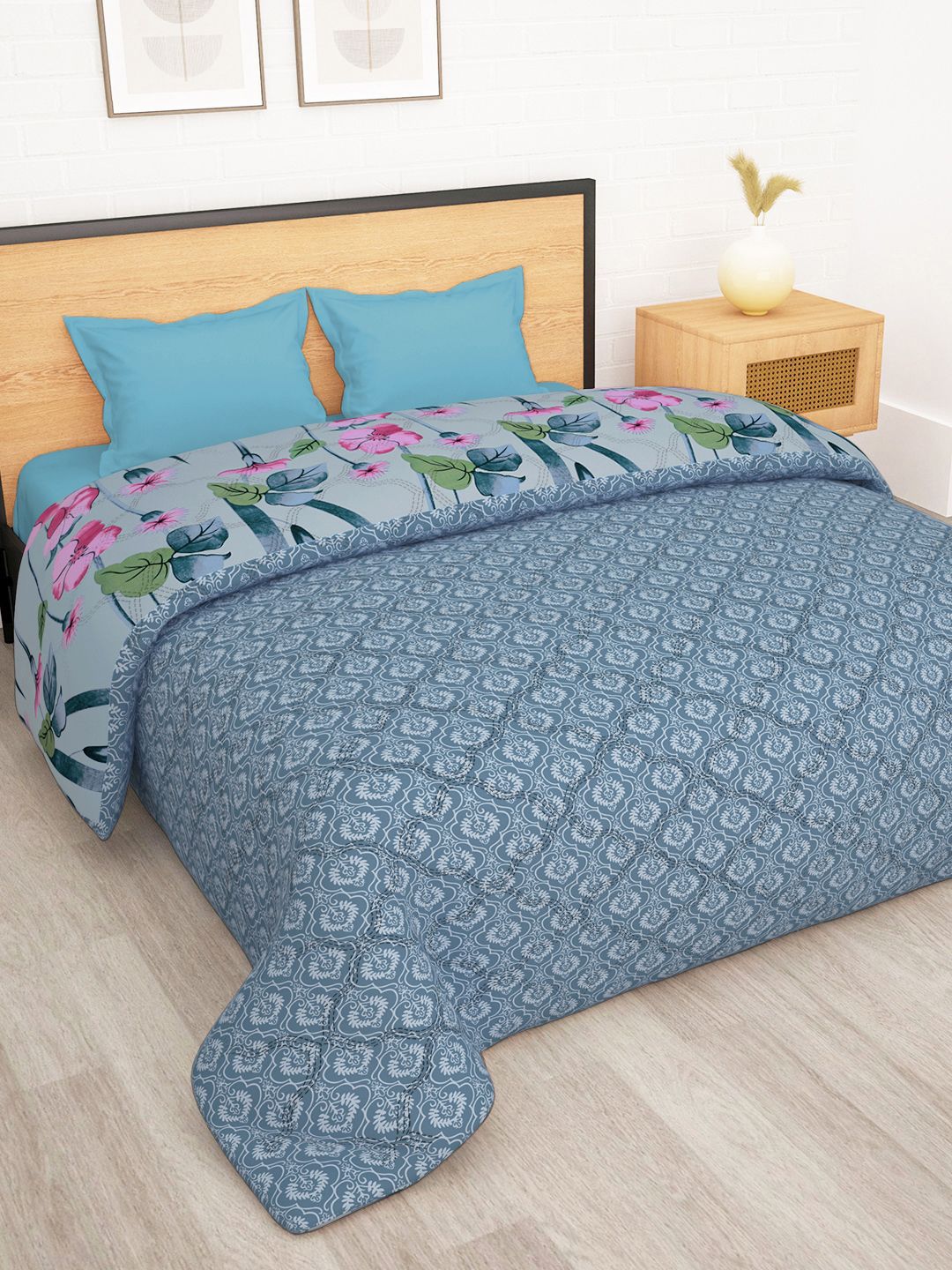 Story@home Blue & Pink Printed Reversible 120GSM AC Room Double Bed Comforter