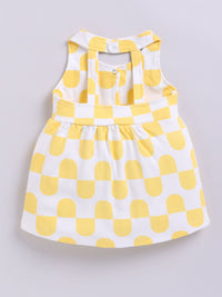 Moms Love Infant Girls Pure Cotton Printed Fit & Flare Dress with Applique Detail
