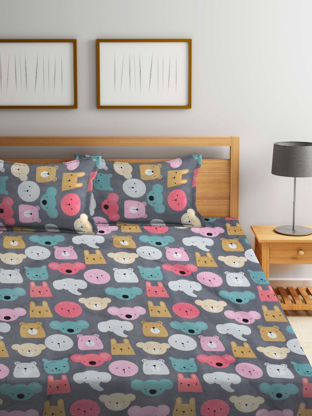Myntra Elegant Homes Bercetak Kelabu & Merah Jambu Set Cadar King 300 TC 2.50 m x 2.20 m