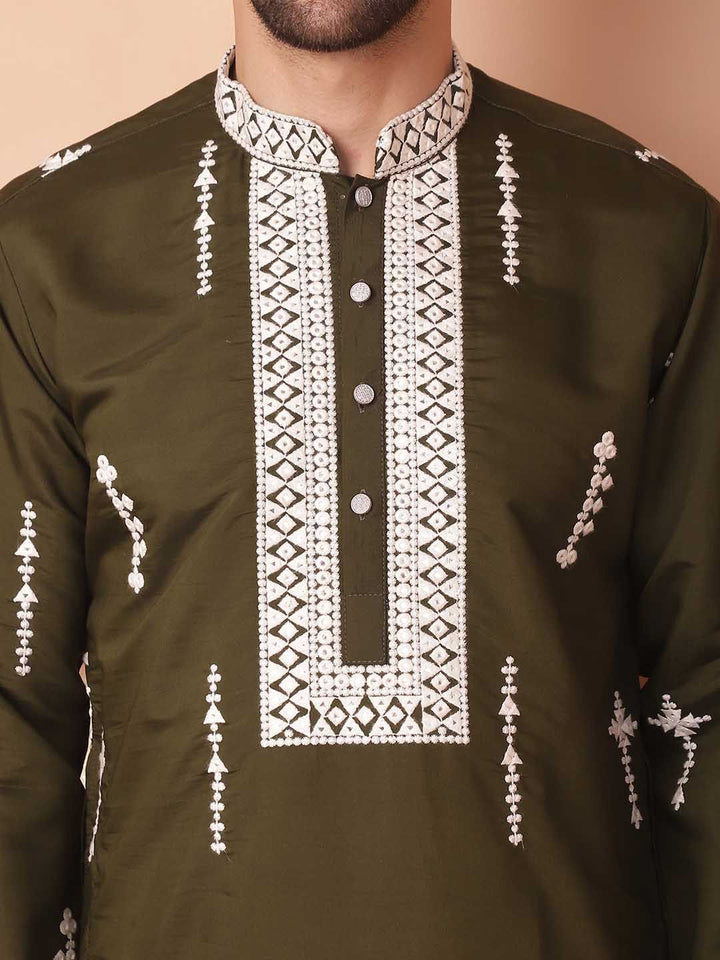 Jompers Ethnic Motifs Embroidered Regular Straight Kurta With Pyjamas