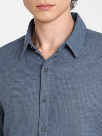 Campus Sutra Men Comfort Spread Collar Textured Cotton Casual Shirt